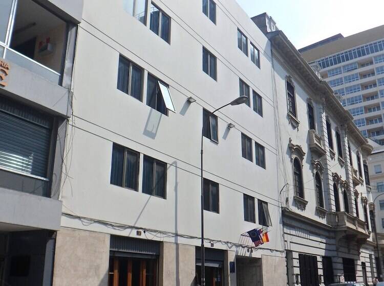 Отель Paris Lima