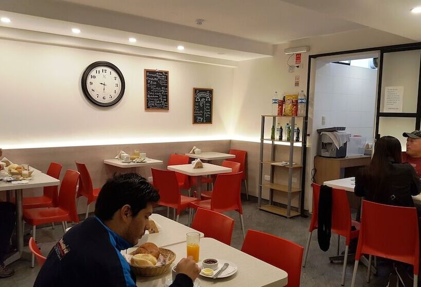 Отель Paris Lima