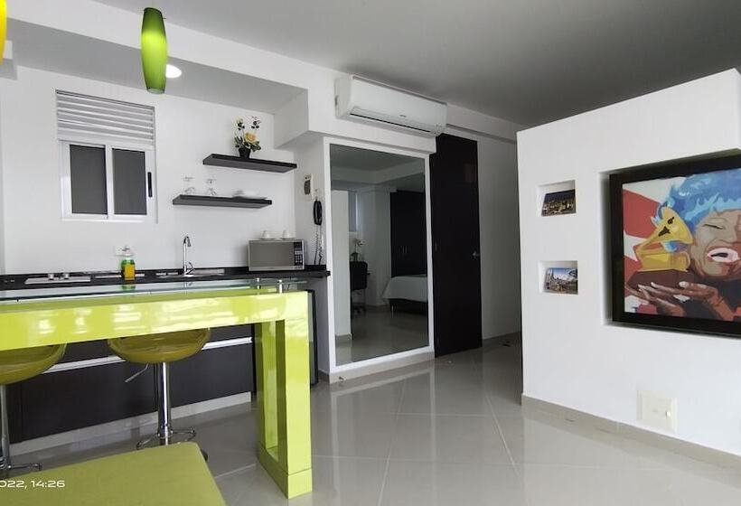 בית מלון כפרי Piaro In Suites