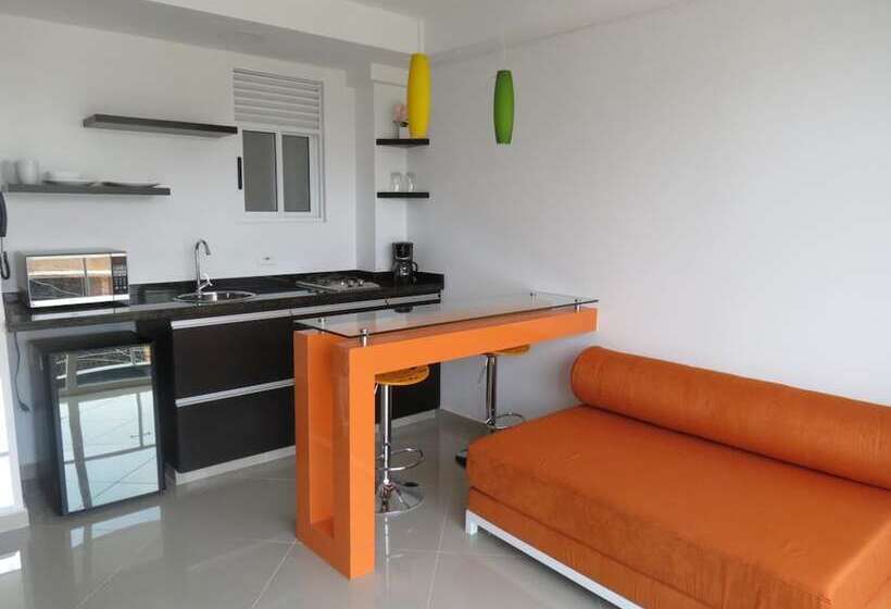 בית מלון כפרי Piaro In Suites