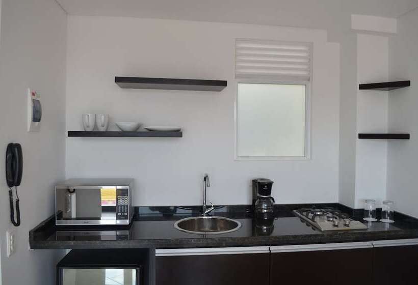 בית מלון כפרי Piaro In Suites