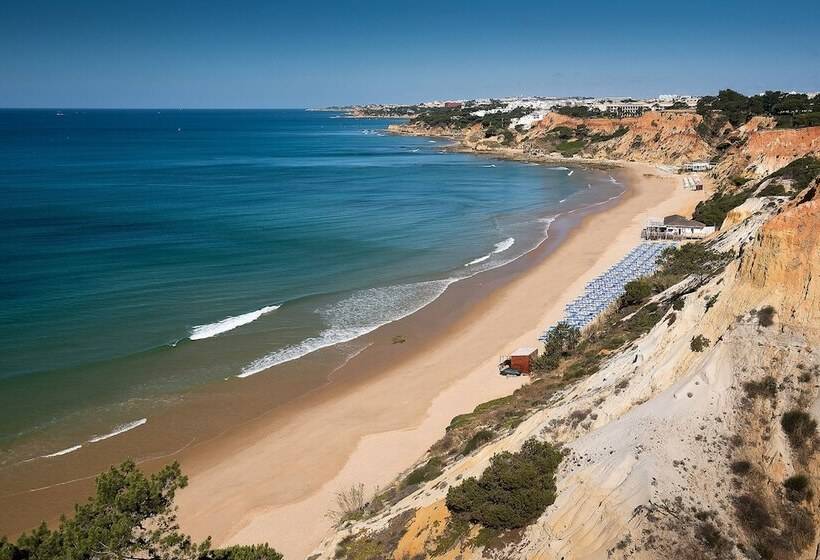 Отель Pine Cliffs Ocean Suites, A Luxury Collection Resort & Spa, Algarve
