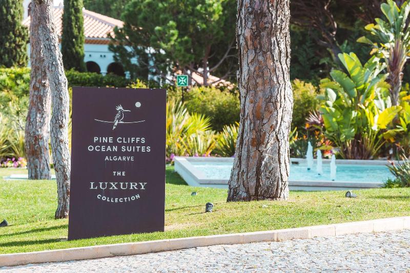 Отель Pine Cliffs Ocean Suites, A Luxury Collection Resort & Spa, Algarve