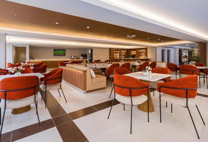 هتل Presidente Huancayo Asociado Casa Andina