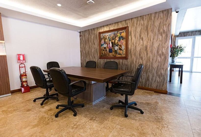 هتل Presidente Huancayo Asociado Casa Andina