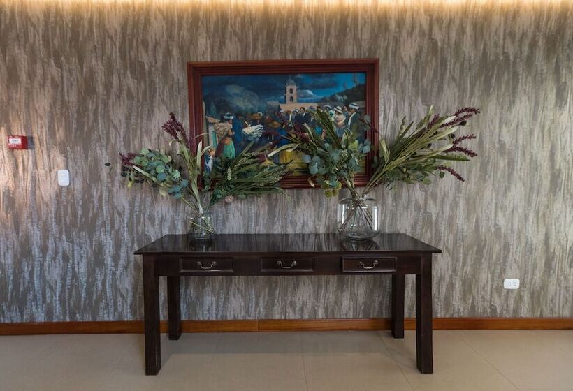 هتل Presidente Huancayo Asociado Casa Andina