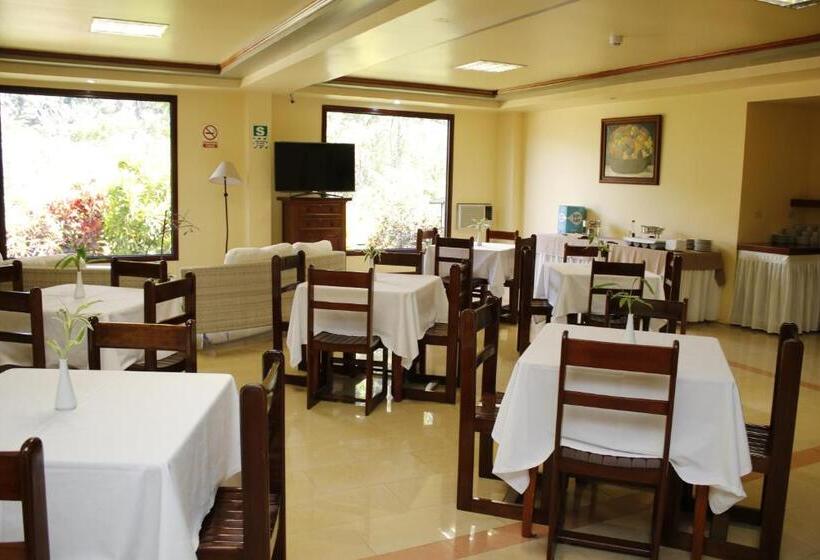 ホテル Presidente Selva