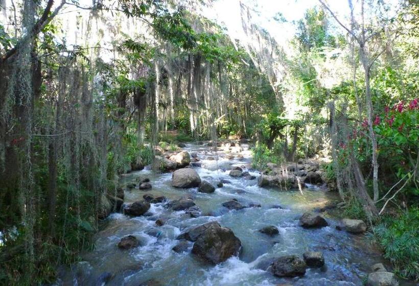 בית מלון כפרי Puerto Bahia