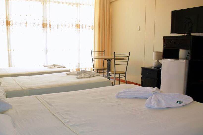 ホテル Residencial Brest Amazon Tarapoto