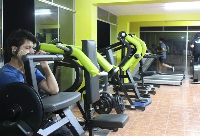 هتل & Restobar Karaoke Garchetti