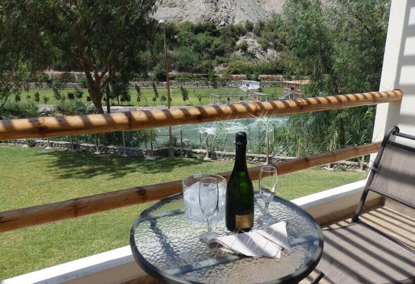 호텔 Rio Lindo Ecolodge