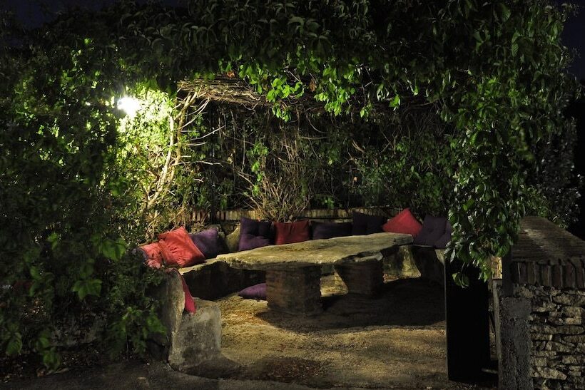 هتل روستایی Villa Ignacia B&b   Habitaciones Y Apartamentos En Plena Naturaleza
