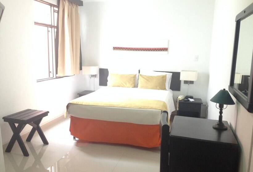 هتل San Fermin Pereira