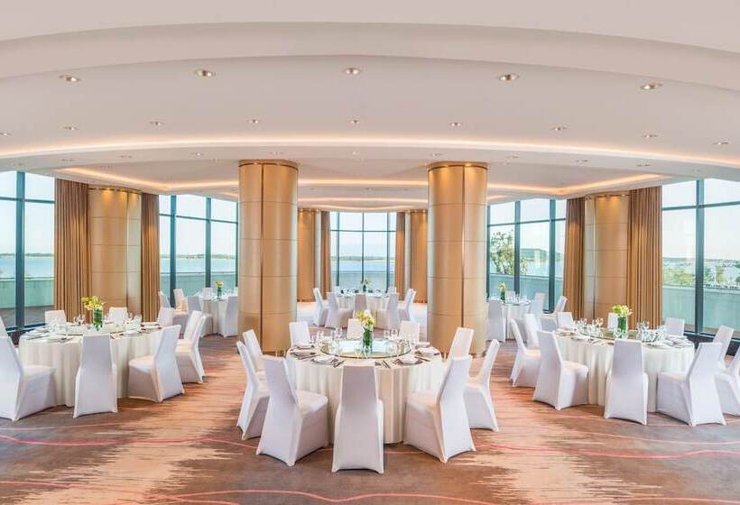 酒店 Sheraton Qingdao West Coast