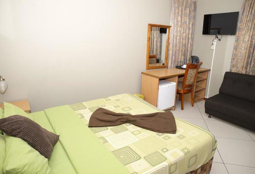 Отель Taka Taka