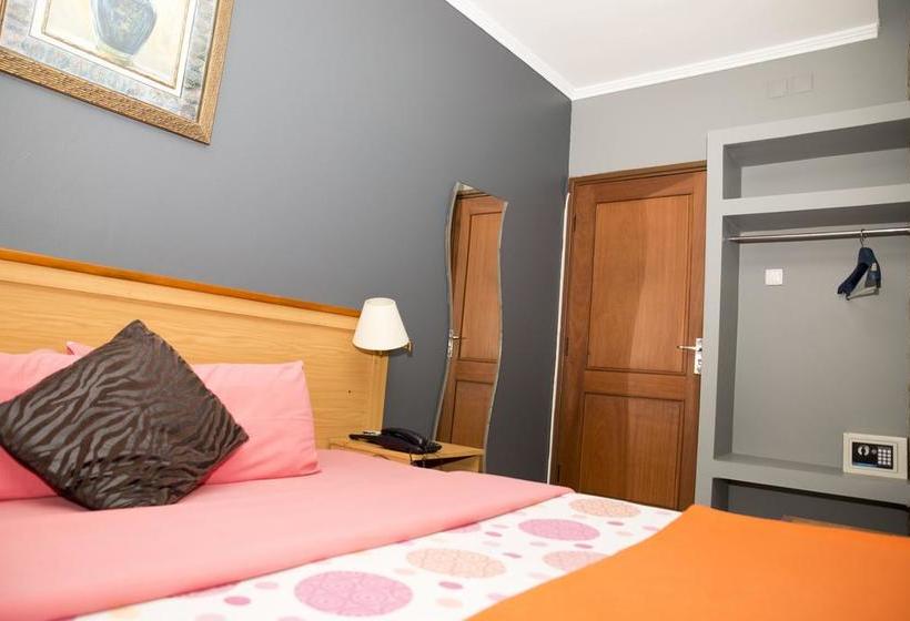 Отель Taka Taka