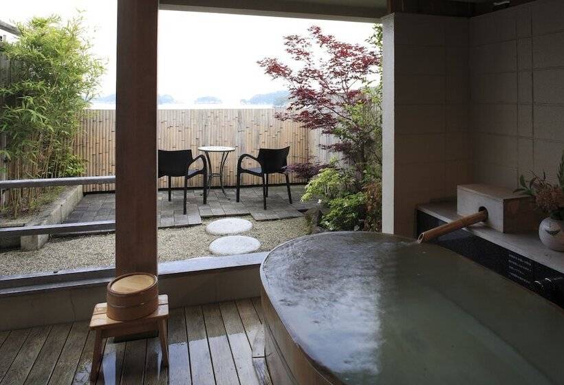 בית מלון כפרי Ubudo