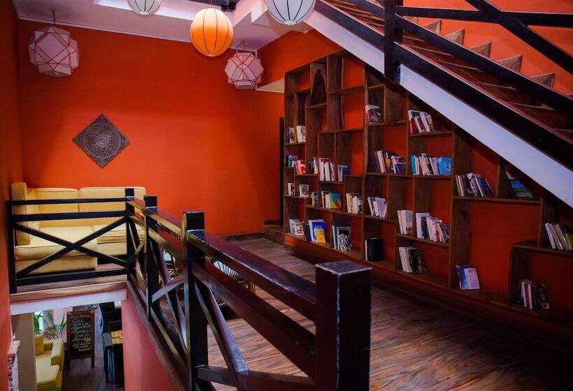 בית מלון כפרי Villa Silk Road