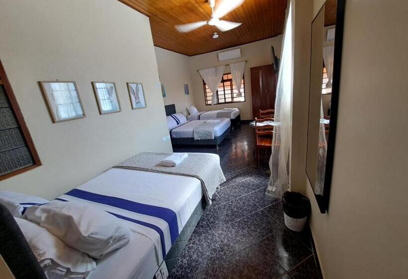 هتل Virrey Pucallpa Eirl