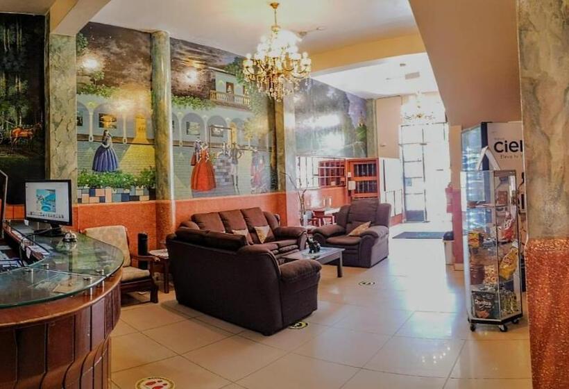 هتل Virrey Pucallpa Eirl