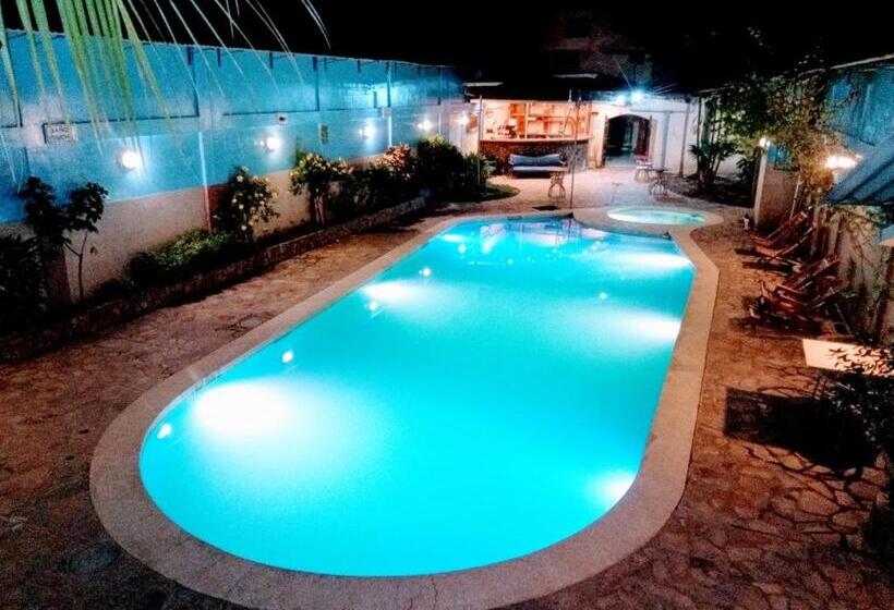 هتل Virrey Pucallpa Eirl