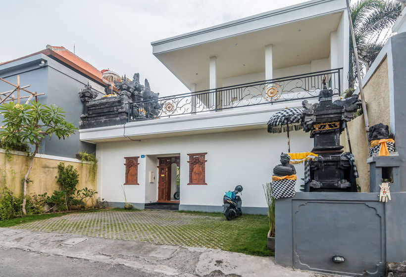 Отель Zen Rooms Denpasar Mertasari