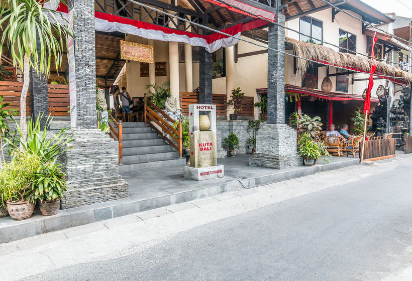 호텔 Zen Rooms Kuta Flora