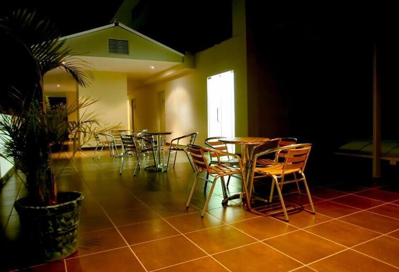 Intiotel Piura