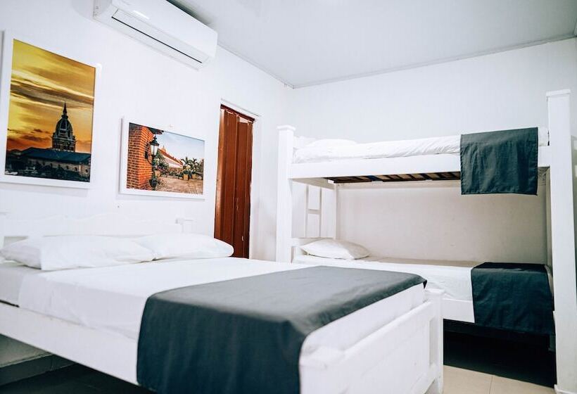 Neos Hotel Cartagena