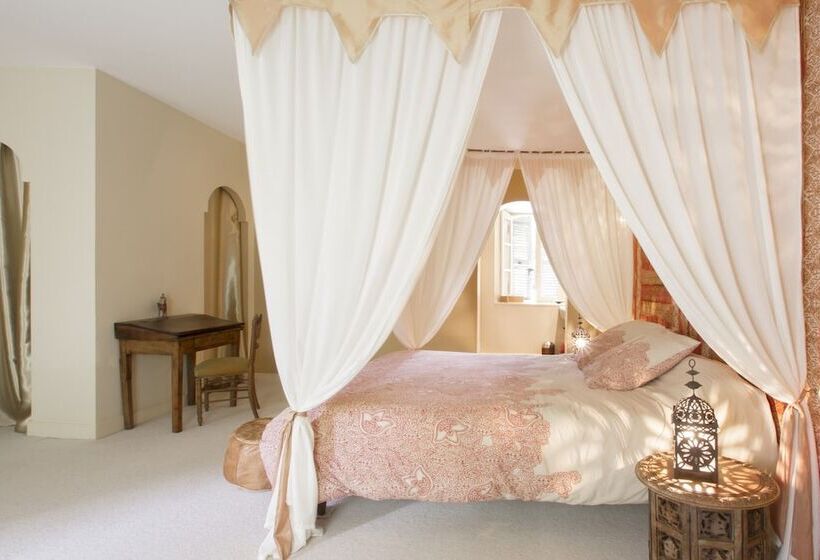 膳宿费 Chateau De Puyrigaud