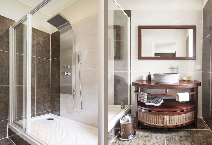 膳宿费 Chateau De Puyrigaud