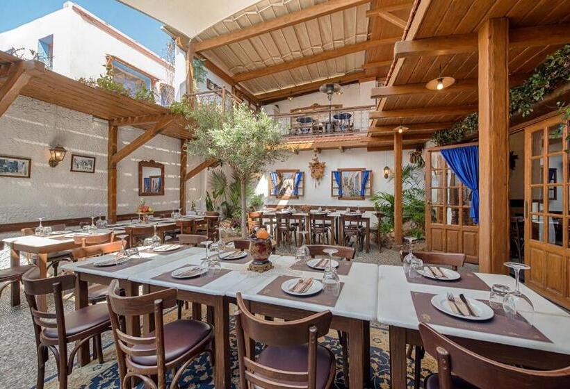 פנסיון Koukos Rhodian Guesthouse  Adults Only