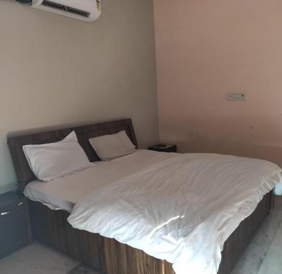 酒店 Castle Home Stay