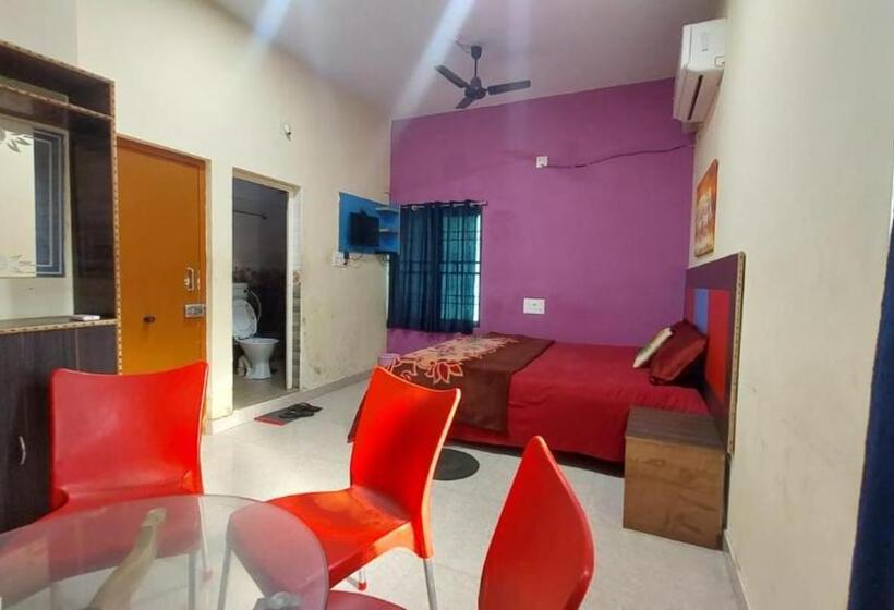 Отель Aradhya Regency Near Konark Sun Temple By Morservices