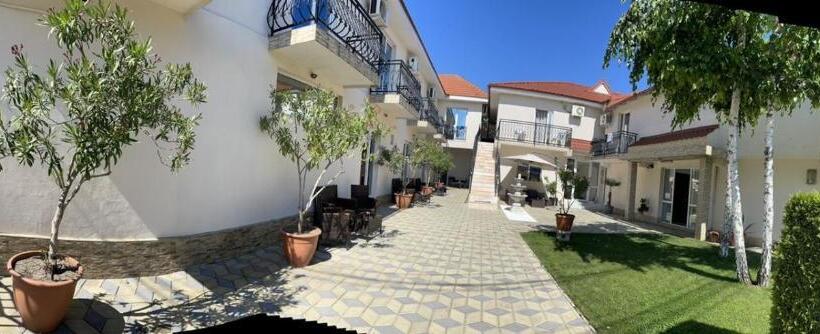 فندق على الطريق Casa Athena