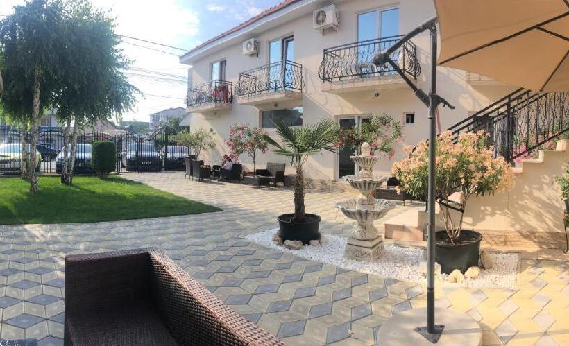 فندق على الطريق Casa Athena