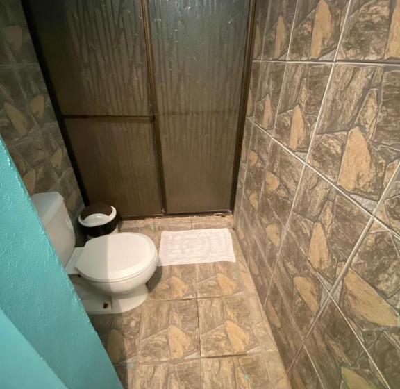 بنسيون Cabinas La Casona Del Pirata