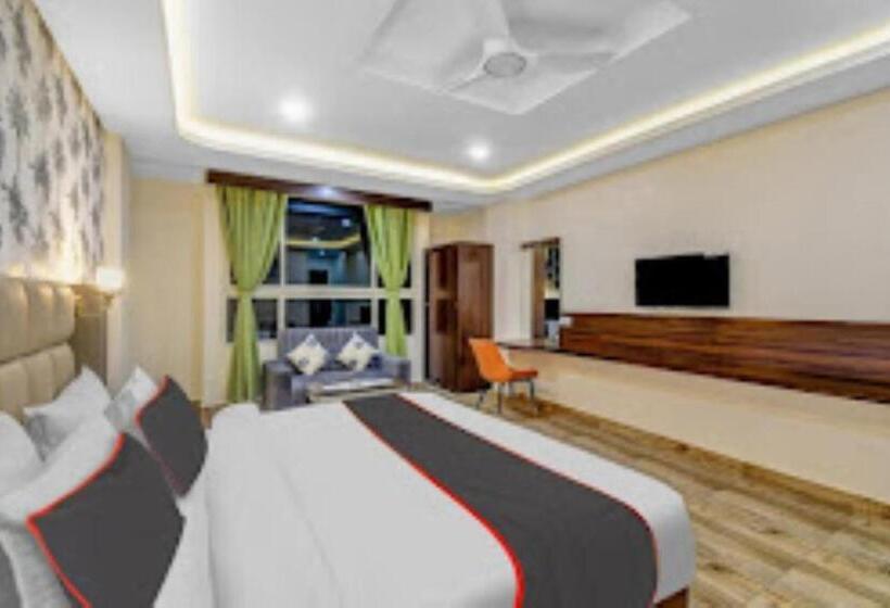 Sevenmirror Hotel , Gangtok