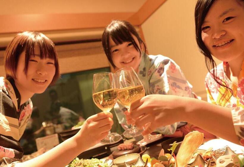 료칸 Yokote Onsen Hotel Plaza Geihin