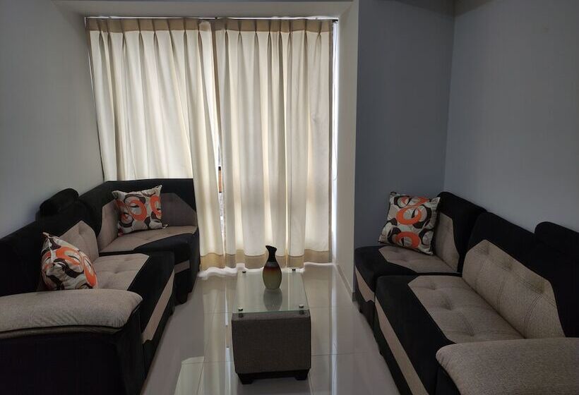 Inti Llaqta Hotel & Suites