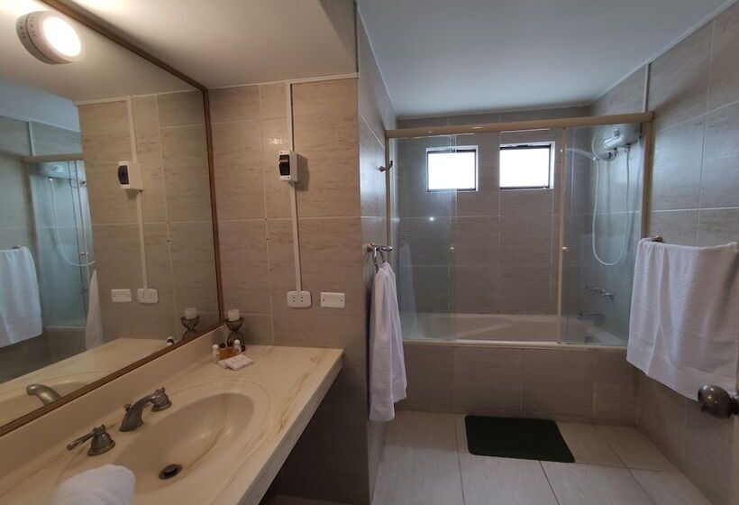 Inti Llaqta Hotel & Suites