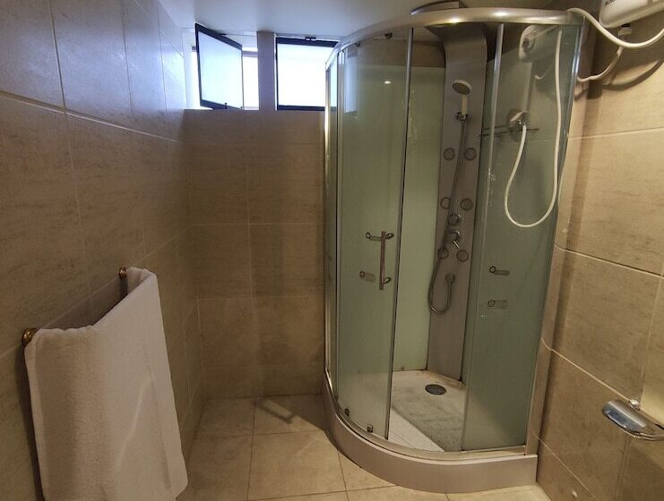 Inti Llaqta Hotel & Suites