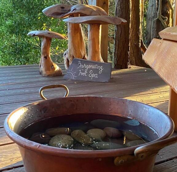 אתר נופש Enniskeen Estate & Forest Spa   Boutique Riverside Glamping Cabins