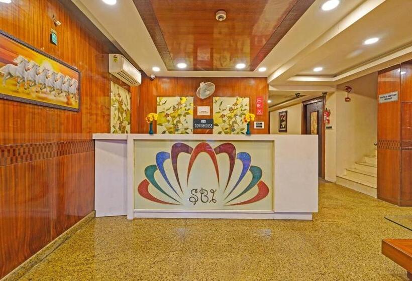 هتل Super Townhouse Anna Salai