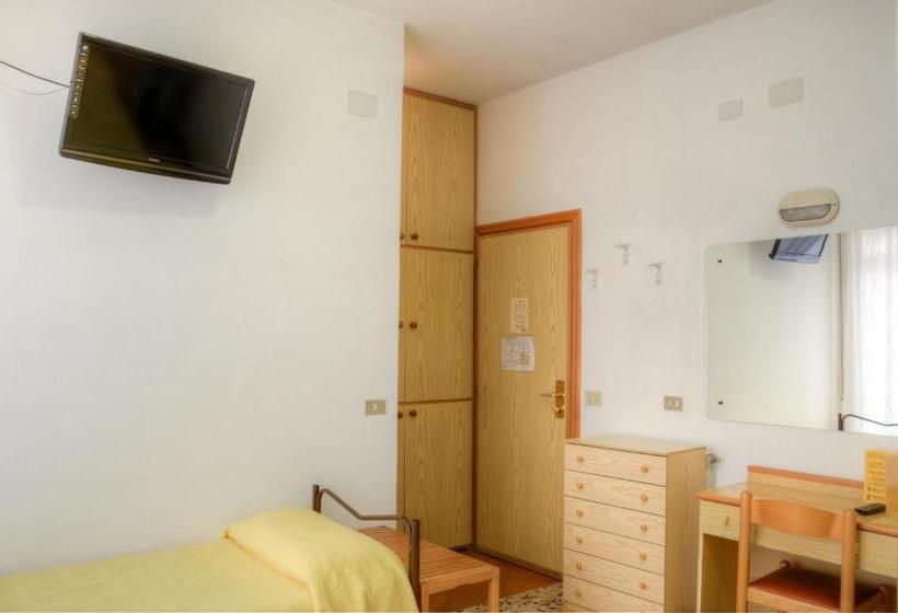 ホテル Villa Lina