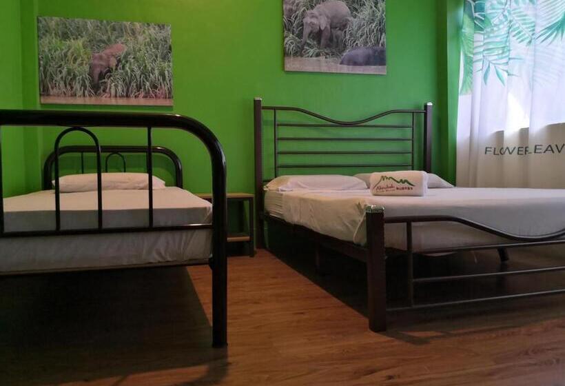 Akinabalu Youth Hostel