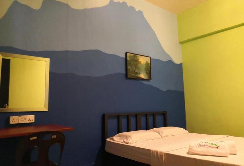 Akinabalu Youth Hostel