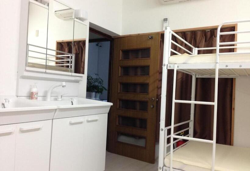 הוסטל Keys House