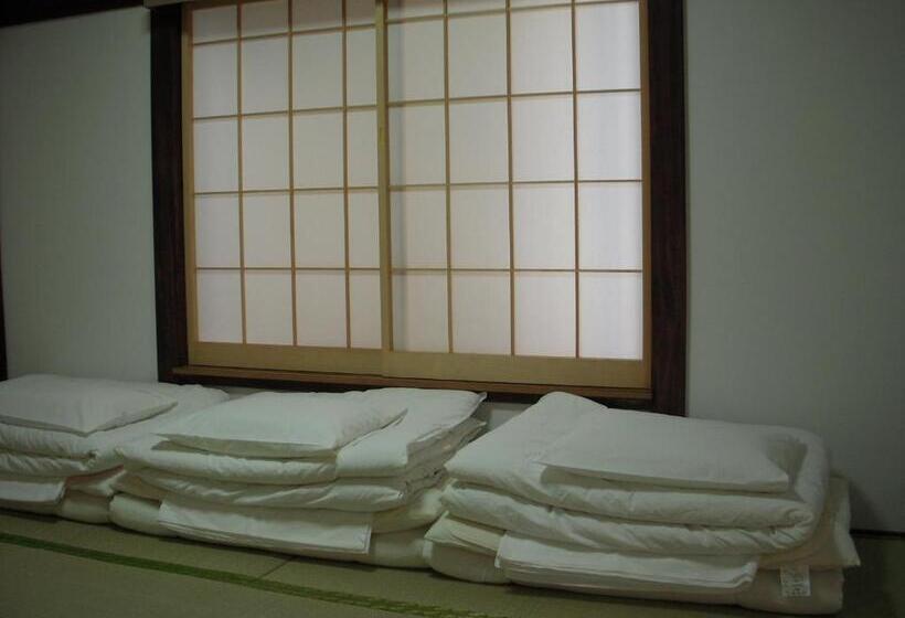 הוסטל Keys House