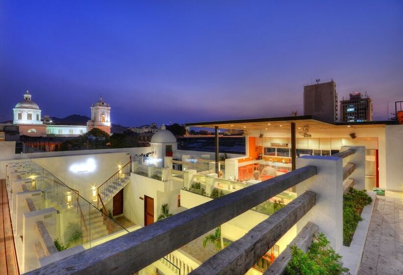 ユースホステル Masaya Santa Marta